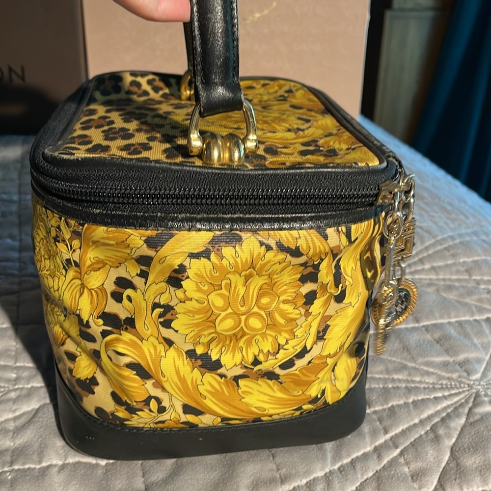 Gianni Versace Makeup Train Case - image 2